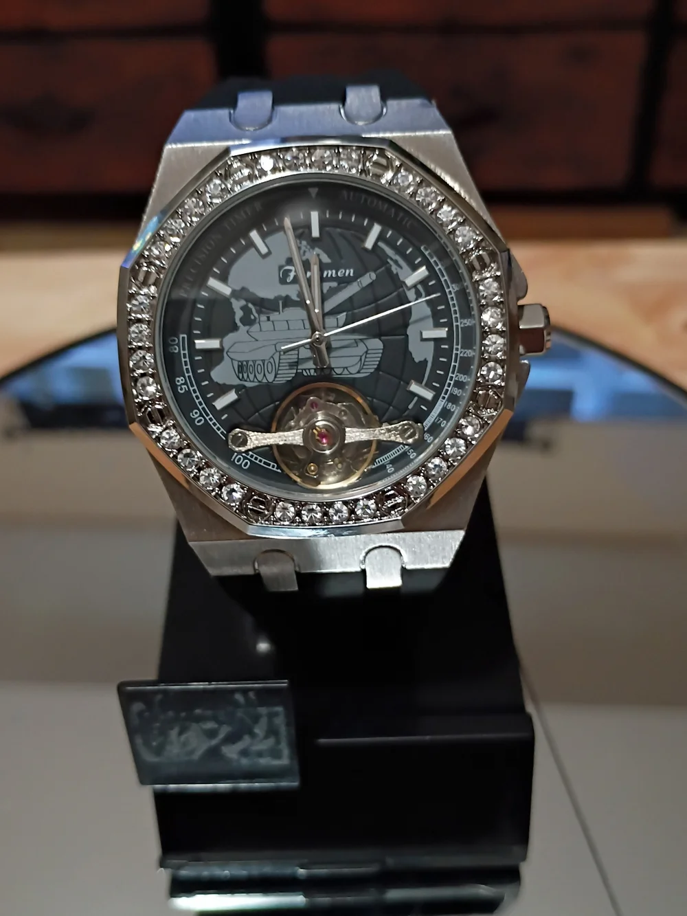 Men's Stainless Steel Silver Watch with Black Dial and Crystal Bezel fully autom